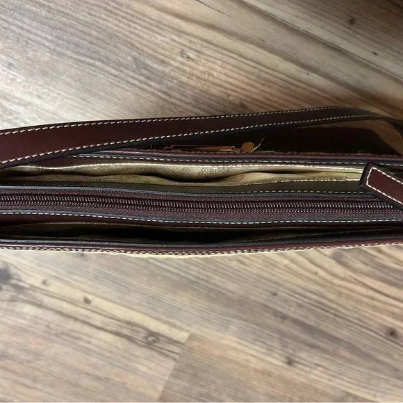 Etienne Aigner Cream and Brown Shoulder Bag - Picture 6 of 13